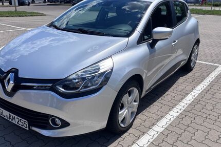 Renault Clio 84.000 km 7.000 &euro; Hamburg 22337