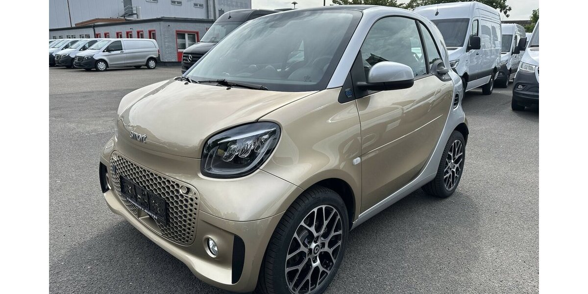 Smart EQ fortwo electric drive EQ Prime Glasdach LED 19.071 km 13.900 &euro; Mainz 55122