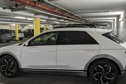 Hyundai IONIQ 5 5.800 km 31.000 € Frankfurt 69438
