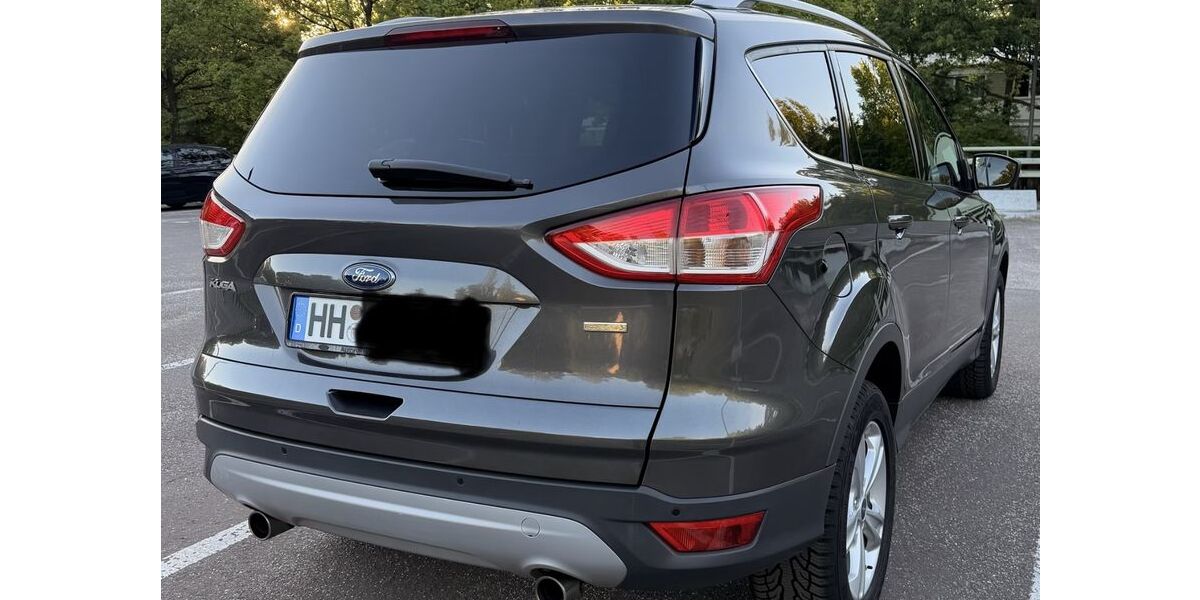 Ford Kuga 78.700 km 9.500 &euro; Hamburg 22559