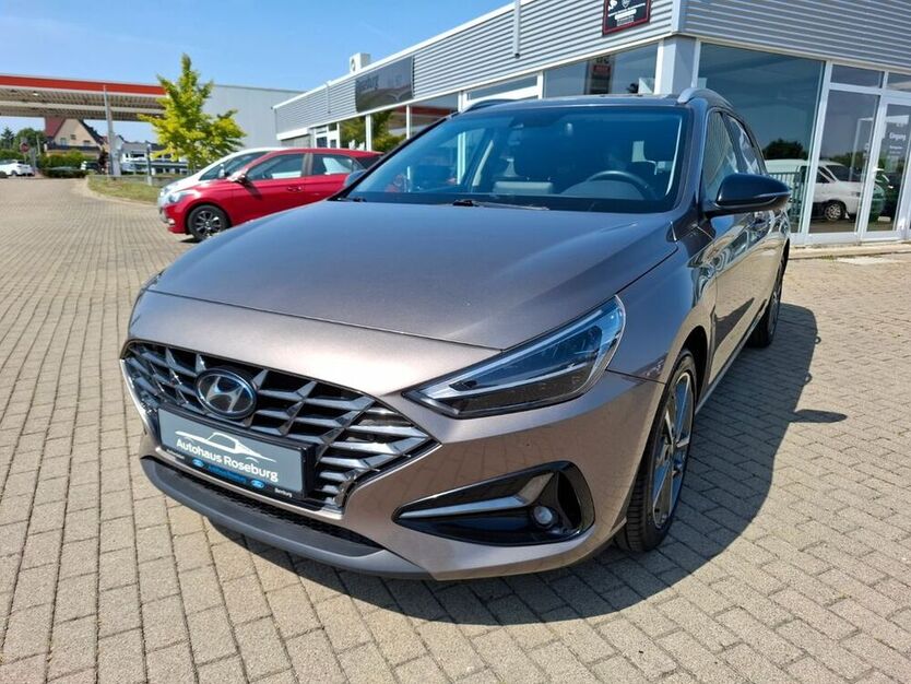 i30
