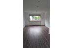 2. OG 3 Zimmer mit Balkon ab sofort zimmer