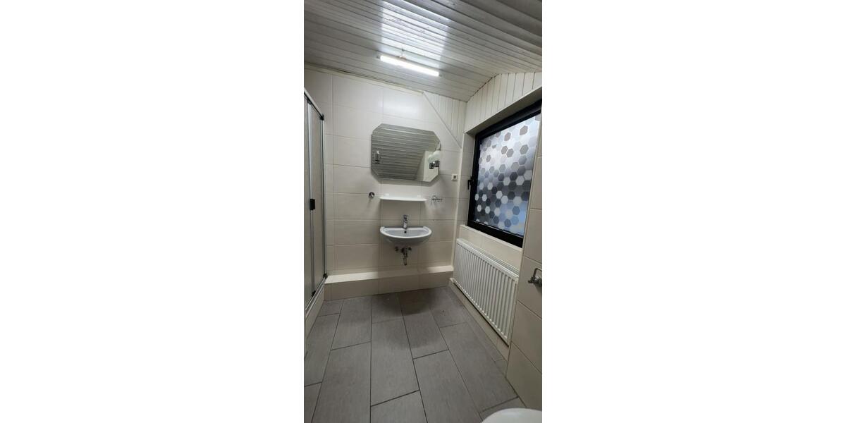 Einfamilienhaus Wenden - 6 Zimmer, 181 m&sup2;, 2.000&euro; | Angebot:25307307