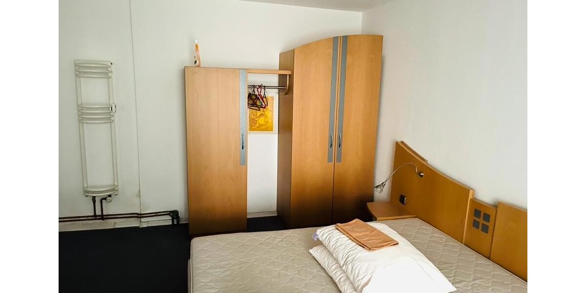 Erdgeschoßwohnung Neumark - 4 Zimmer, 160 m&sup2;, 89.000&euro; | Angebot:23089787