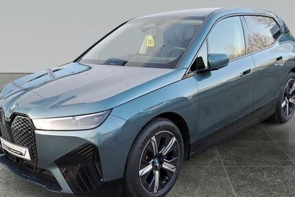 BMW iX 28.400 km 39.680 &euro; Dresden 01067
