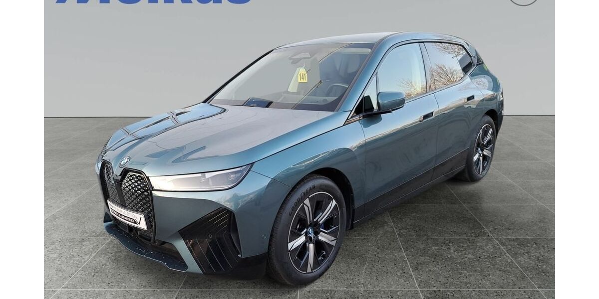 BMW iX 28.400 km 42.970 &euro; Dresden 01067