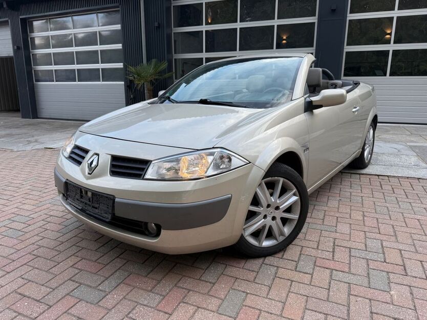 Renault Megane 164.996 km 1.590 € Floß 92685