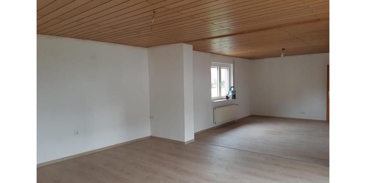 Erdgeschoßwohnung Mücke - 4 Zimmer, 98 m&sup2;, 700&euro; | Angebot:26412899