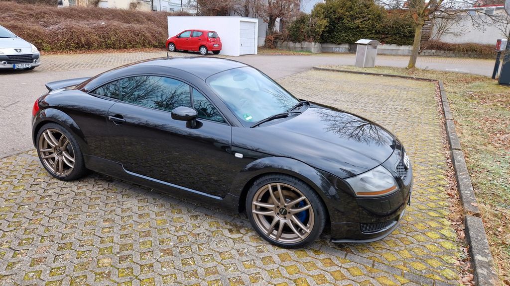 Audi TT 132.000 km 15.555 &euro; Dettingen 73265