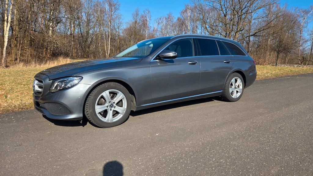 Mercedes-Benz E 220 193.000 km 17.300 &euro; Großschönau 02779