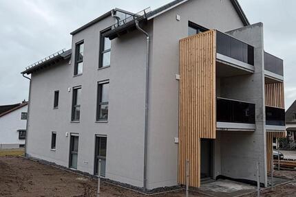 Wohnung Wenzenbach - 3 Zimmer, 67 m&sup2;, 1.000&euro; | Angebot:25512600