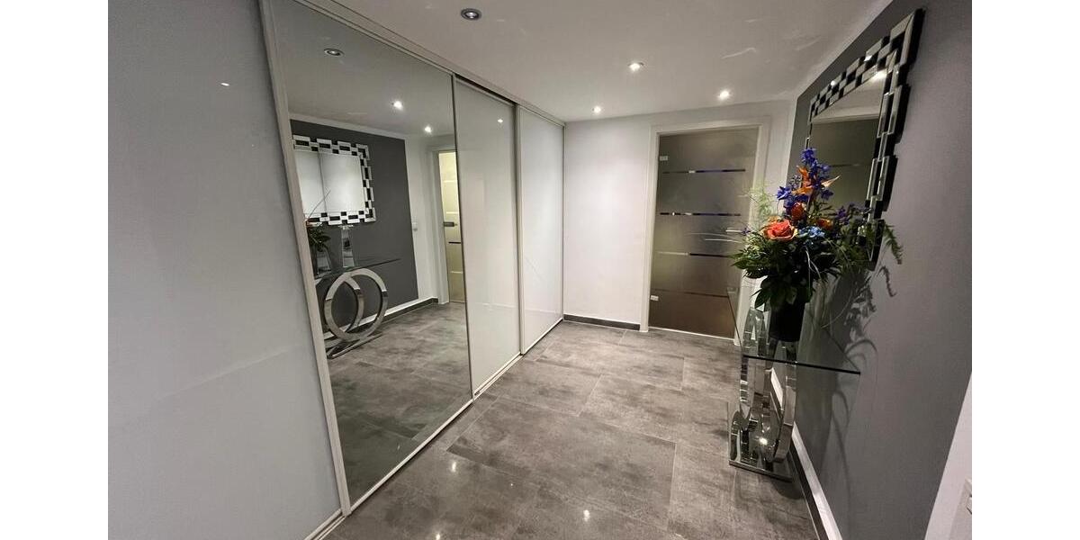 Reihenhaus Garbsen - 6 Zimmer, 180 m&sup2;, 440.000&euro; | Angebot:26979465