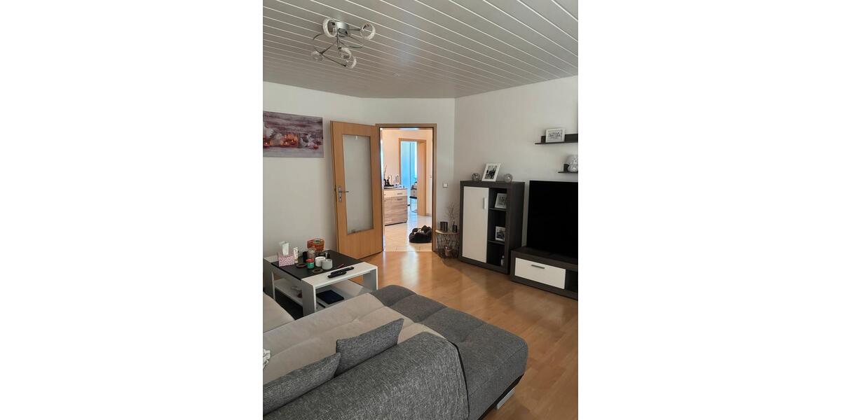 Dachgeschoßwohnung Eichendorf - 3 Zimmer, 83 m&sup2;, 810&euro; | Angebot:26409135