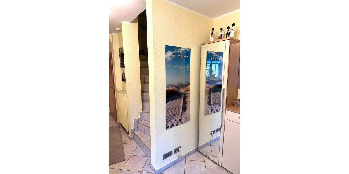 Elegantes 7 Zimmer Reihenendhaus in Rheinbach 170 qm WFL und 398 Grd. 7 zimmer