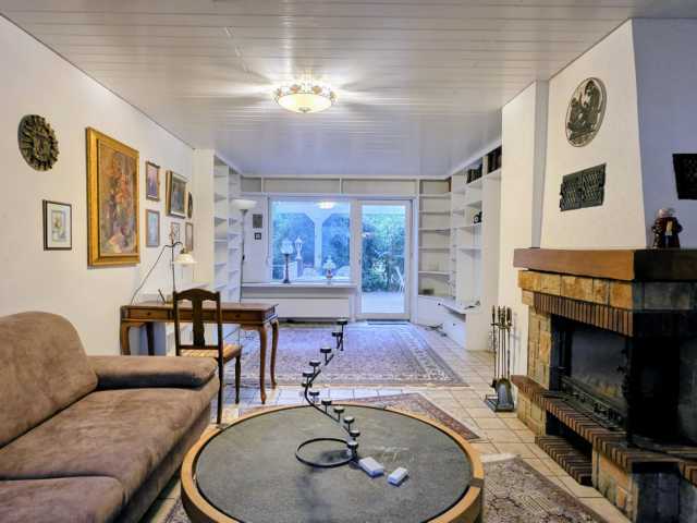 Topgepflegtes Wohlfühlhaus mit großem Grundstück in idyllischer Stadtrandlage von Bexbach - Einfamilienhaus Bexbach | Angebot:27083078