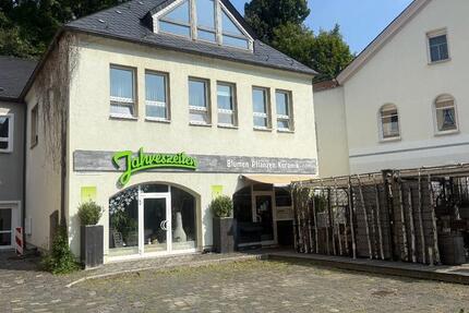 Haus Schwarzenberg/Erzgebirge Erzgebirge - 9 Zimmer, 250 m&sup2;, 320.000&euro; | Angebot:27408788
