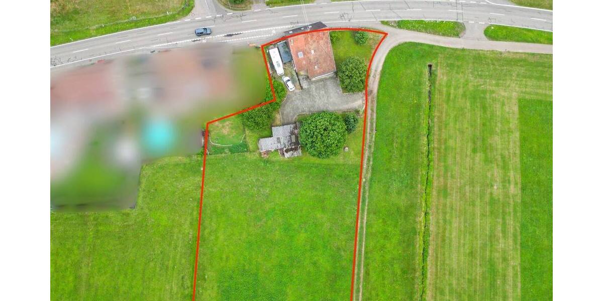 Großzügiges Baugrundstück mit Wiesengrundstücken und Wohnhaus in idylischer Lage von Sexau zimmer