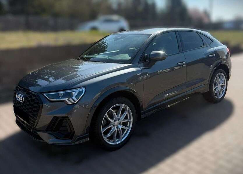 Audi Q3 30.000 km 35.900 € Dresden 01217