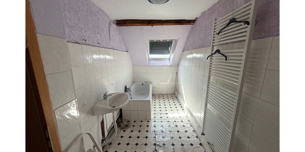 ***Sanierungsobjekt mit großem Potenzial in Mainz-Finthen, flexible Nutzungsmöglichkeiten*** - Einfamilienhaus Mainz Finthen | Angebot:26888788