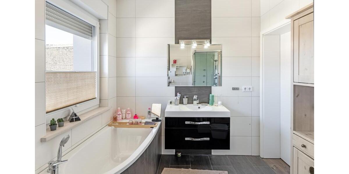 Einfamilienhaus Möckern - 5 Zimmer, 360 m&sup2;, 999.999&euro; | Angebot:25870622