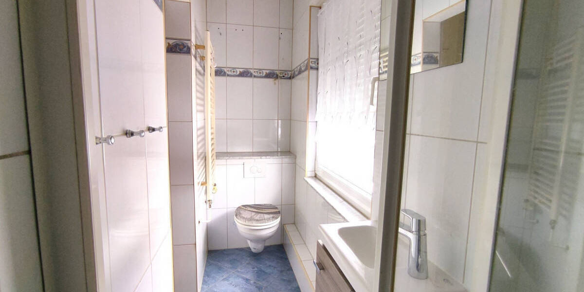 Einfamilienhaus mit Wintergarten, Carport und hübschen Grundstück in Greppin 4 zimmer