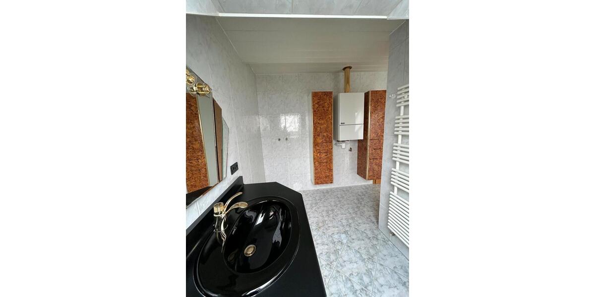 Dachgeschoßwohnung Halle (Saale) Gesundbrunnen - 2 Zimmer, 71 m&sup2;, 204.500&euro; | Angebot:27146983
