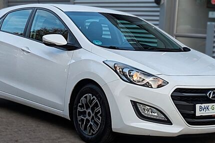 Hyundai i30 132.000 km 9.850 € Kleve-Donsbrüggen 47533
