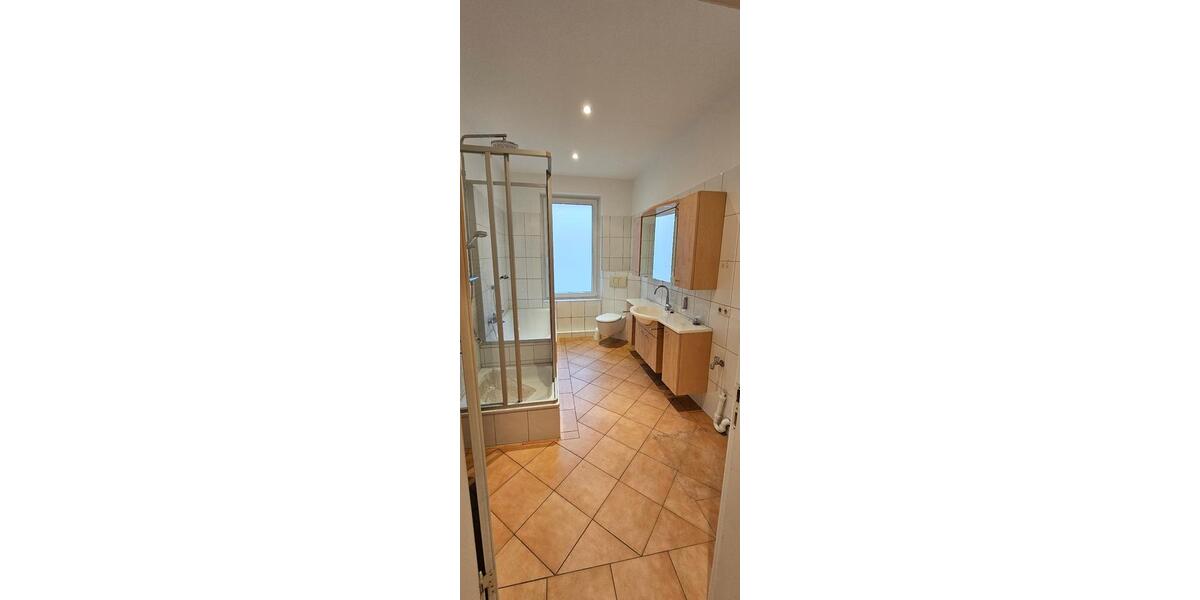 Etagenwohnung Kiel Wik - 3 Zimmer, 85 m&sup2;, 355.000&euro; | Angebot:26310528