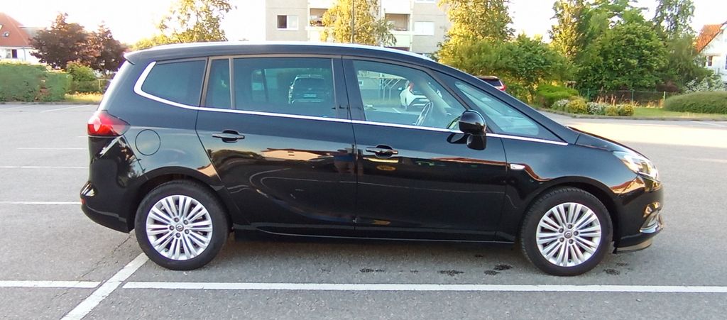 Opel Zafira 97.500 km 15.195 &euro; Eibenstock 08309