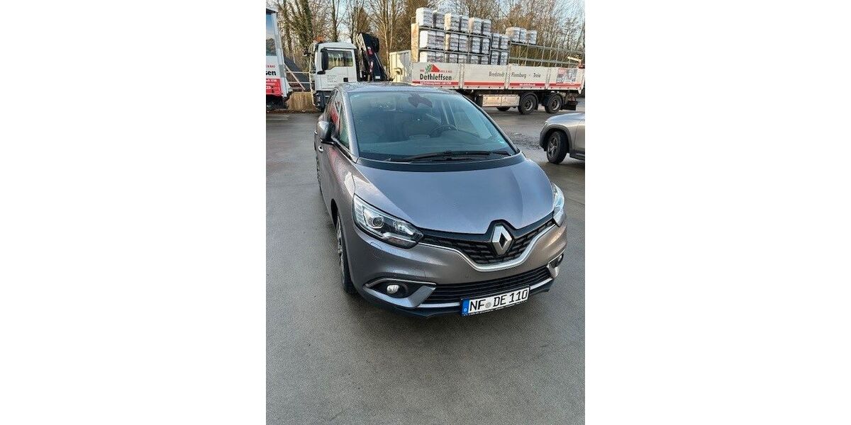 Renault Scenic 151.000 km 8.500 &euro; Treia 24896