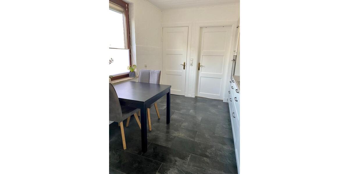 Dachgeschoßwohnung Wesselburen - 3 Zimmer, 70 m&sup2;, 870&euro; | Angebot:25367906