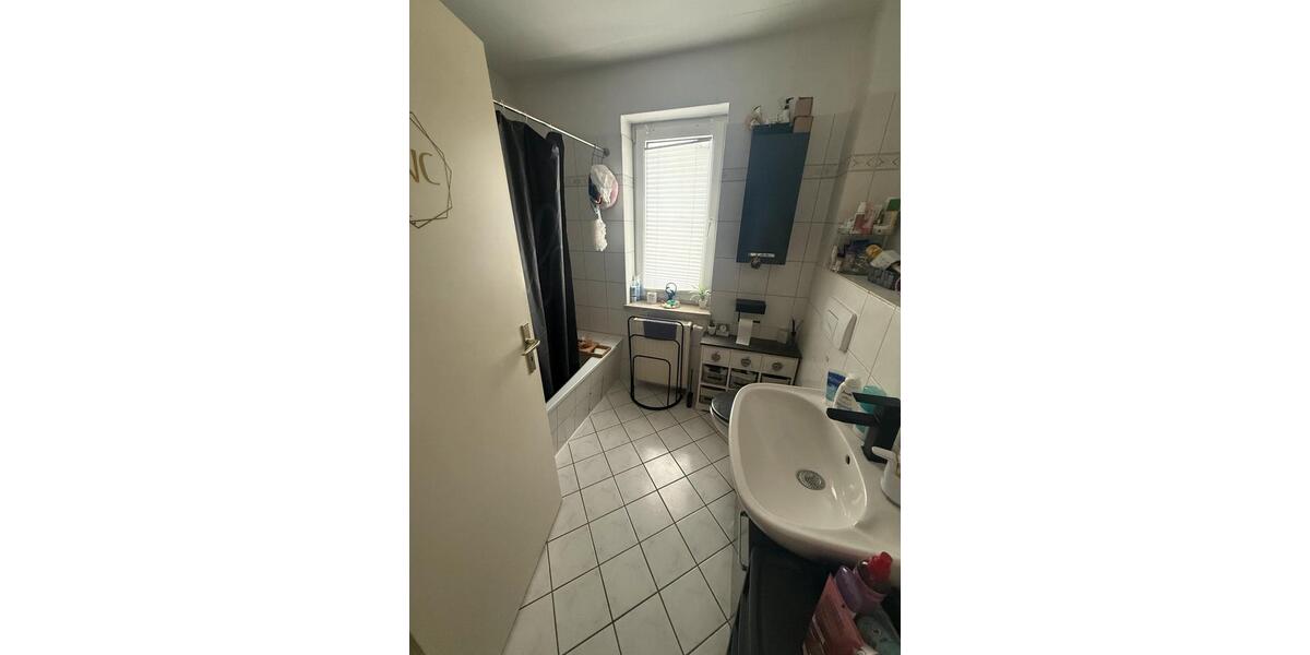 Etagenwohnung Südliches Anhalt - 2 Zimmer, 56 m&sup2;, 299&euro; | Angebot:26221912