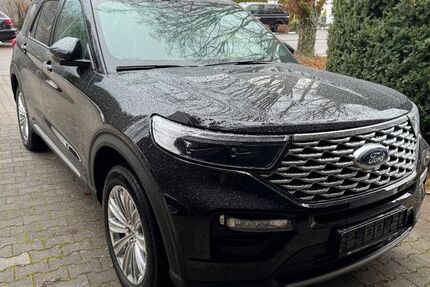 Ford Explorer 25.800 km 45.990 &euro; Fellbach bei Stuttgart 70736