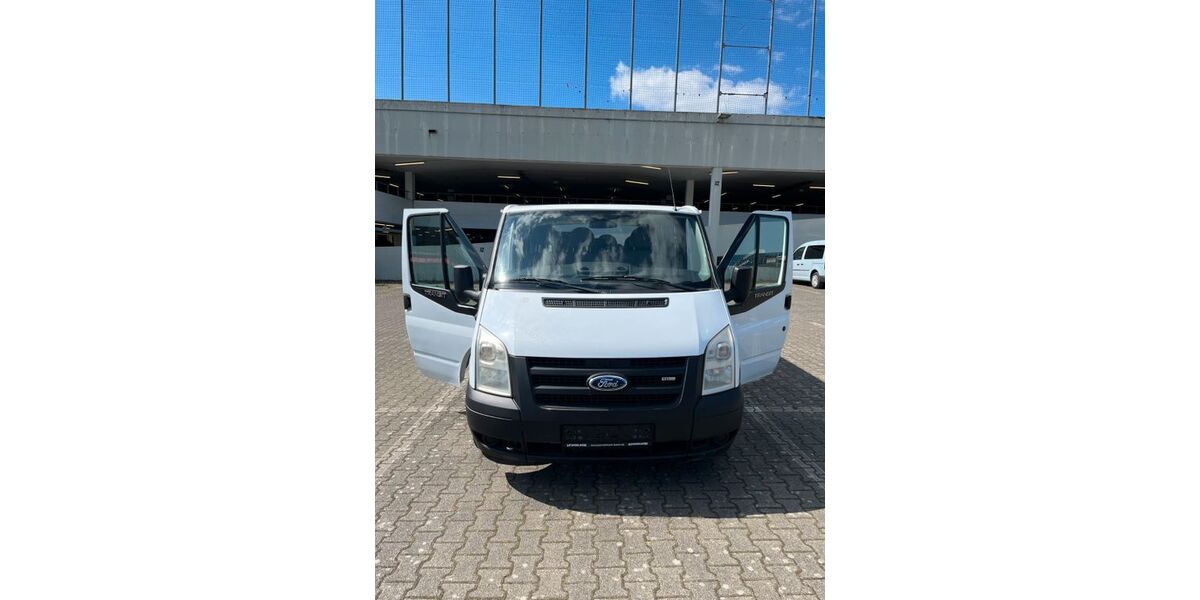 Ford Transit Custom 290.943 km 5.900 &euro; Aachen 52062