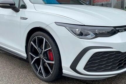 VW Golf 48.000 km 31.199 &euro; Altmannstein 93336