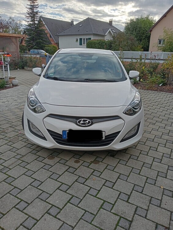 Hyundai i30 53.000 km 10.000 € Weil am Rhein 79576