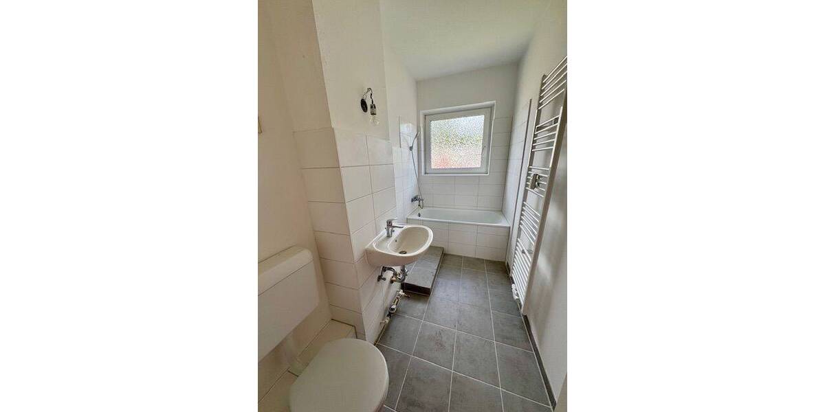 Etagenwohnung Wilhelmshaven Aldenburg - 3 Zimmer, 62 m&sup2;, 410&euro; | Angebot:26851585