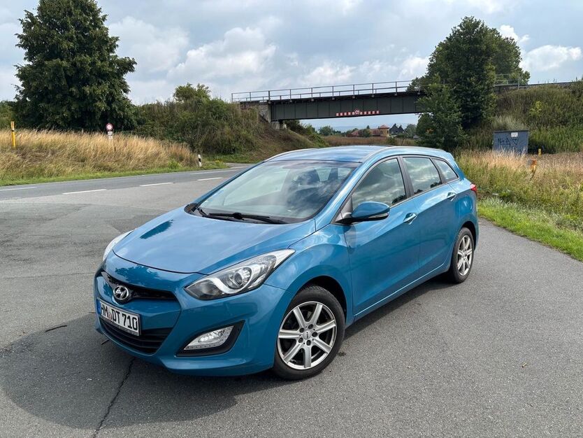 Hyundai i30 153.000 km 7.500 € Emmerthal 31860