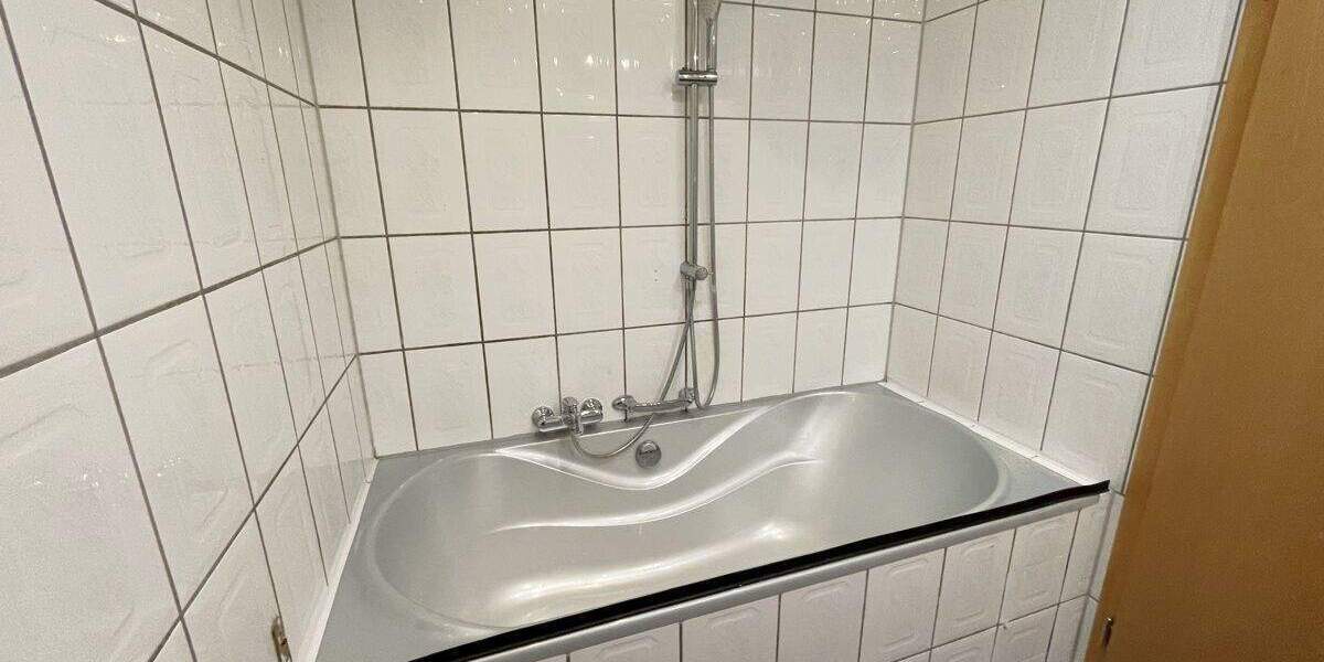 Etagenwohnung Ulm Wiblingen - 4 Zimmer, 95 m&sup2;, 330.000&euro; | Angebot:25423413