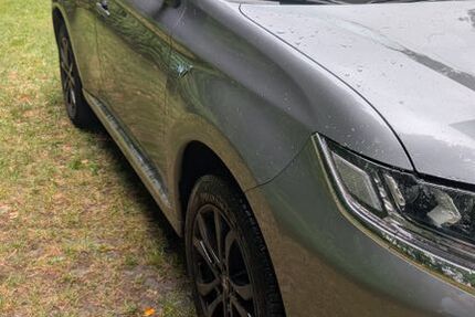 Mitsubishi Outlander 68.000 km 22.100 € Marburg 35039