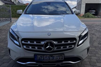 Mercedes-Benz GLA 220 125.000 km 17.000 &euro; Battenberg Eder 35088