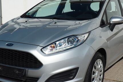 Ford Fiesta 32.986 km 5.999 &euro; Magdeburg 39128
