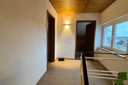 DG-Wohnung mit Balkon, neuer Küche + extra Zimmer (Homeoffice) 4 zimmer