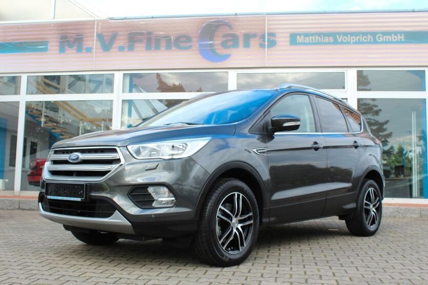Ford Kuga 22.073 km 15.600 € Görlitz 02828