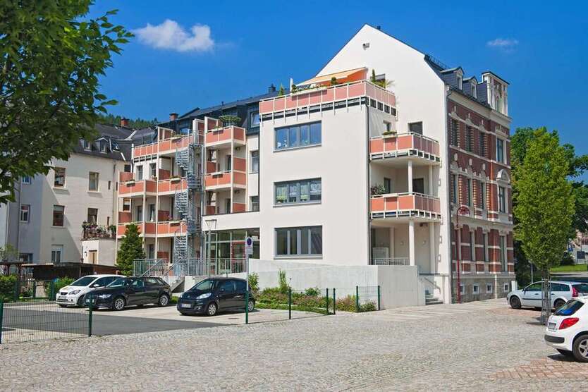 Wohnung zum Mieten in Aue-Bad Schlema 291,72 € 48.62 m²