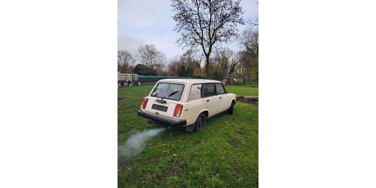 Lada Nova 87.300 km 6.700 &euro; Neuruppin 16816
