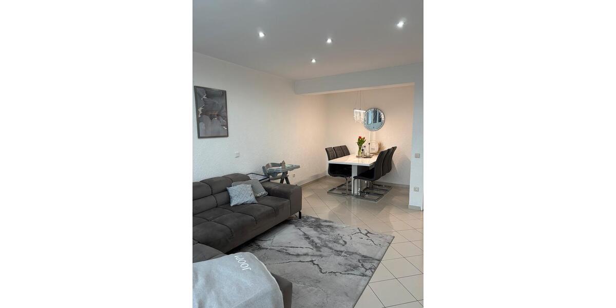 Dachgeschoßwohnung Essen Stadtbezirk VI - 3 Zimmer, 70 m&sup2;, 149.000&euro; | Angebot:25994131