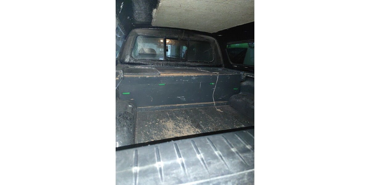 Dodge Ram 1500 Crew Cab Pick-up 465.000 km 14.700 &euro; Mühlhausen-Ehingen 78259