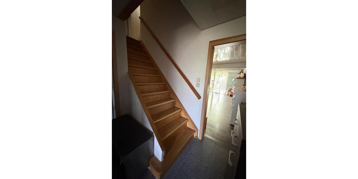Reihenhaus Reutlingen Orschel-Hagen - 5 Zimmer, 129 m&sup2;, 380.000&euro; | Angebot:26690204