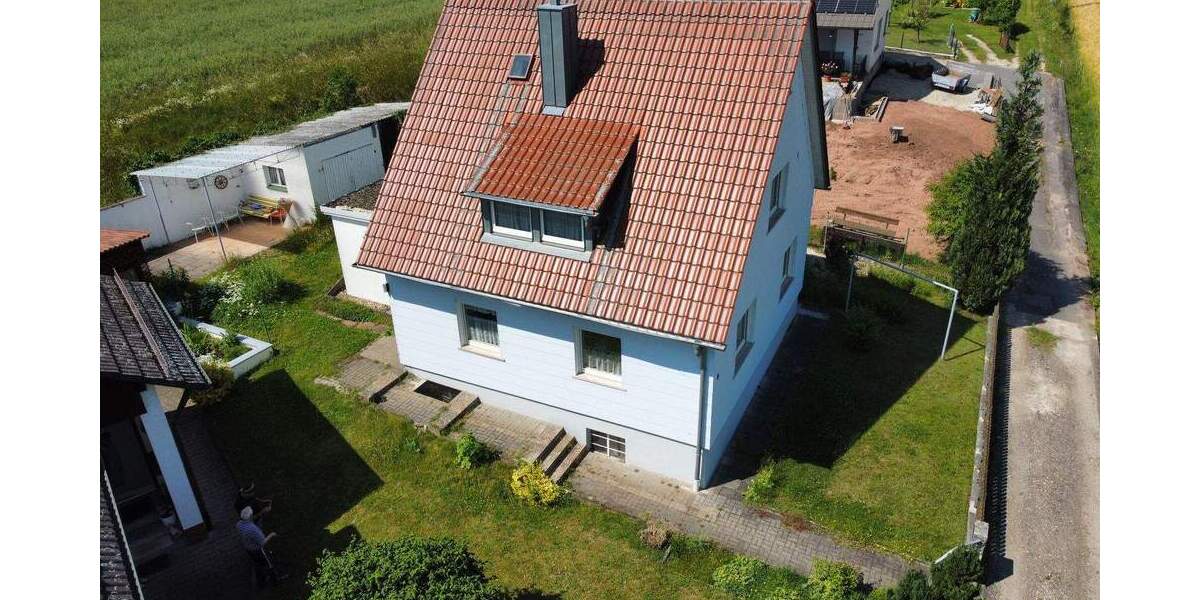 Wohnhaus in ruhiger Ortsrandlage von Sulzbach-Rosenberg zimmer